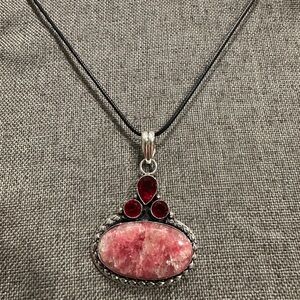 Elegant Pink and Garnet Pendant Necklace